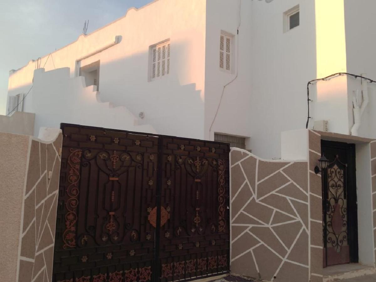 Апартаменты Djerba House Хумт-Сук Экстерьер фото