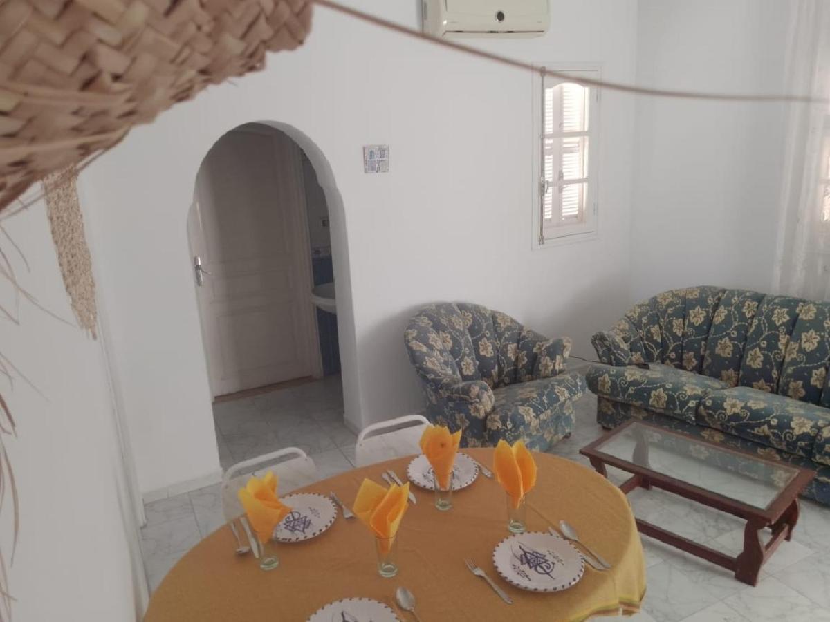Апартаменты Djerba House Хумт-Сук Экстерьер фото