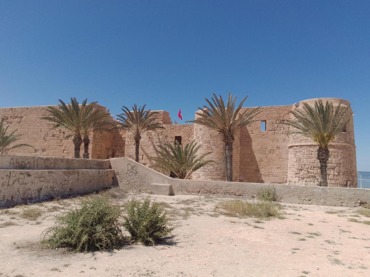 Апартаменты Djerba House Хумт-Сук Экстерьер фото