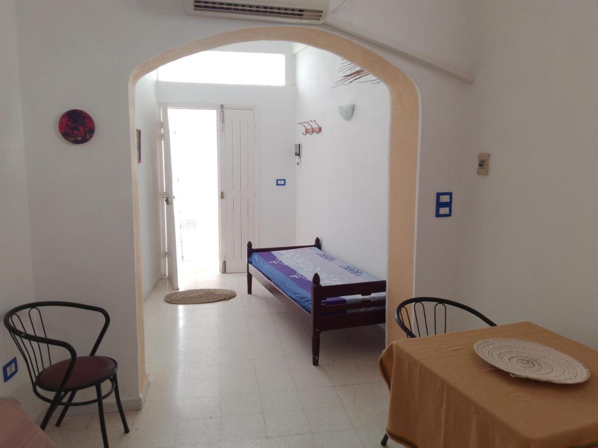 Апартаменты Djerba House Хумт-Сук Экстерьер фото