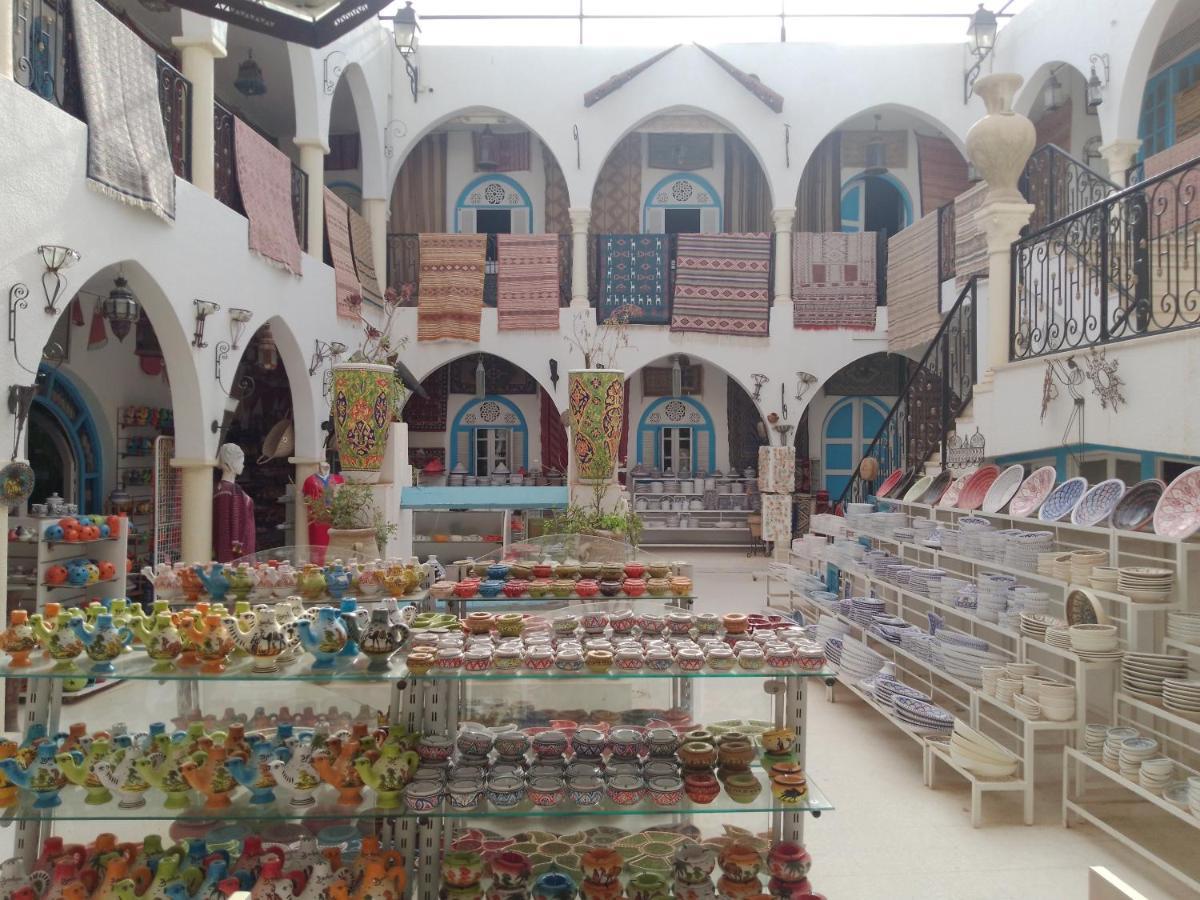 Апартаменты Djerba House Хумт-Сук Экстерьер фото